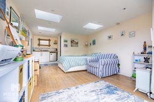 Photo 19- click for photo gallery